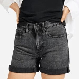 Everlane Washed Black Denim Relaxed Fit Rolled Hem Jean Shorts Women's Size 33